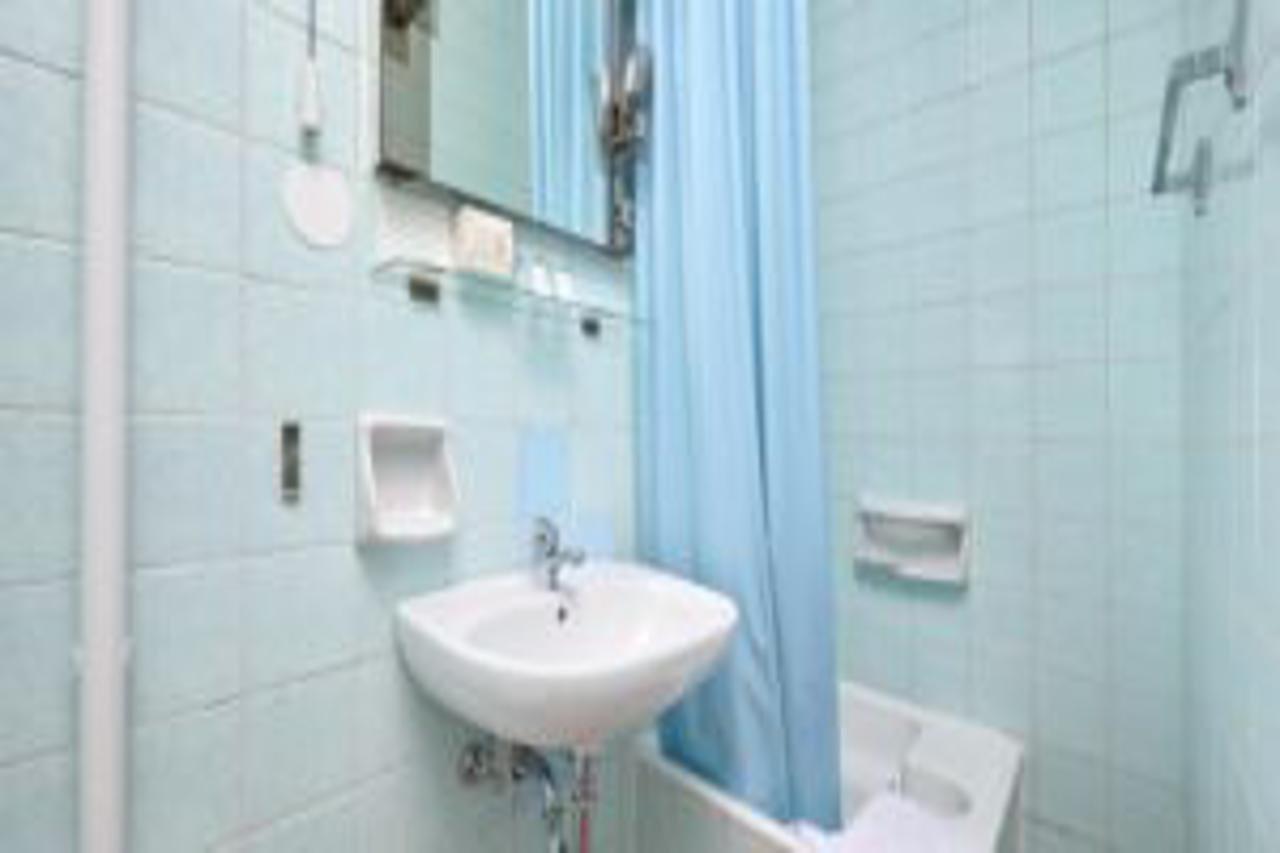 Guest House Adriatic Umag Extérieur photo