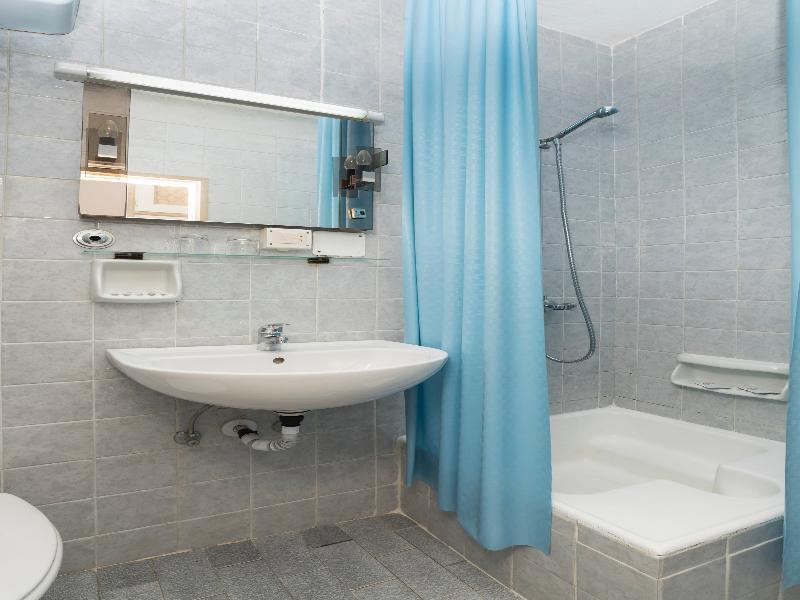 Guest House Adriatic Umag Extérieur photo